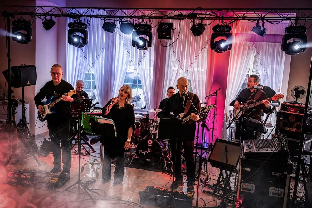Zespół Muzyczny Pająki – 100% muzyka na żywo skład 6 osobowy , konferansjer ,wesela , eventy , bale , festyny  , itp