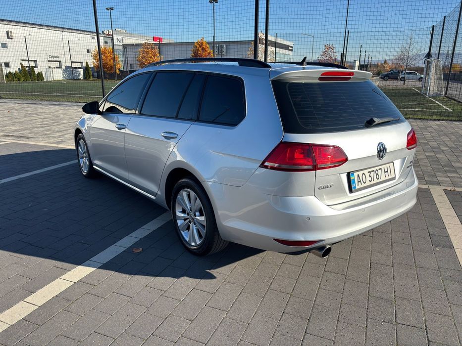 Volkswagen Golf 7 .