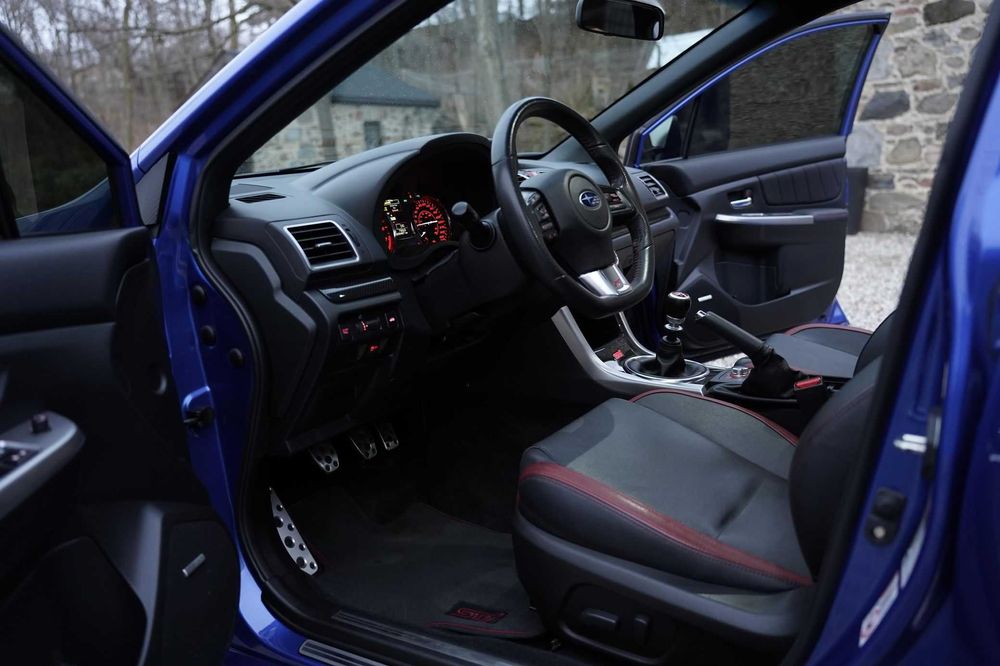 2016 рік Subaru WRX STI