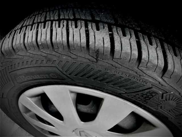 Renault Trafic L2H1 long, mały przebieg 102 tyś km., polski salon,