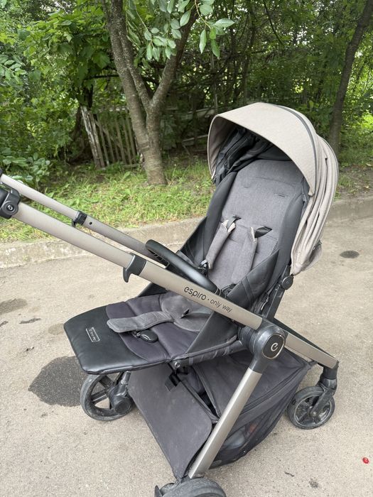 Прогулянкова коляска Espiro