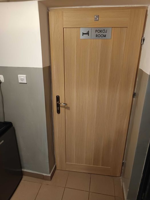 Здається кімната для однієї особи в Жирардові.Вільна з 02.01.2026