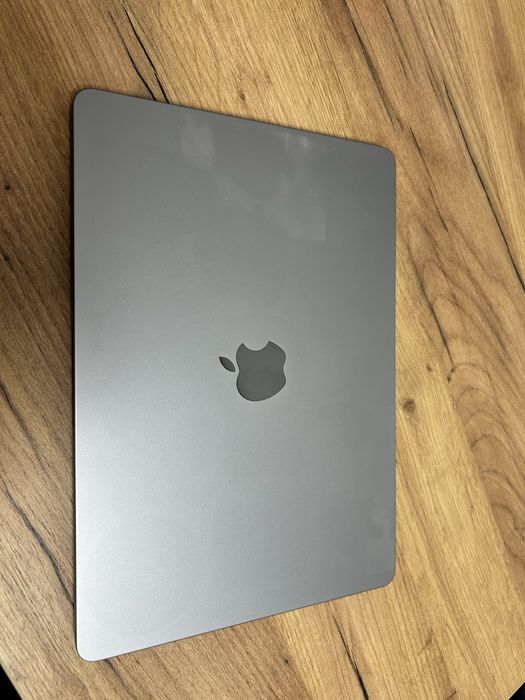 Apple MacBook Air 13” M2 16/500gb