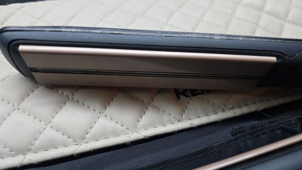 Prostownica do włosów Remington Keratin Protect S8598