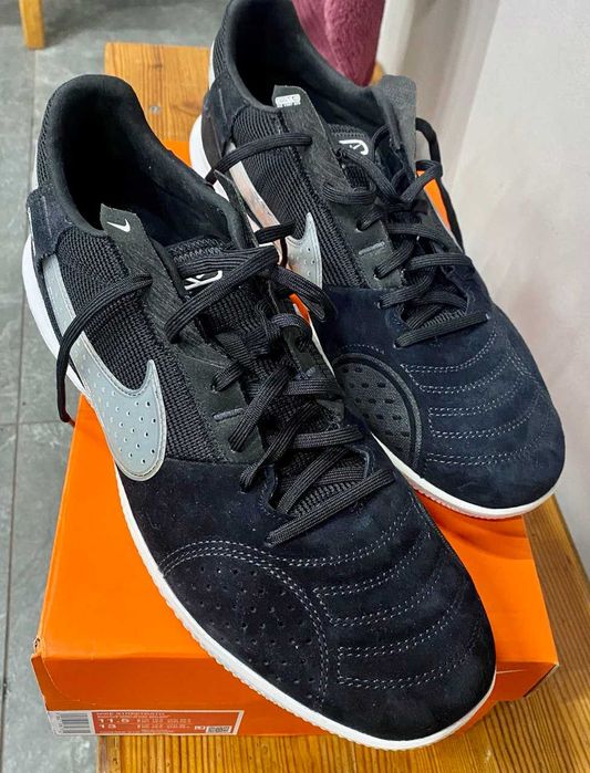 НОВІ Футзалки Nike Streetgato взуття для футболу розмір 44