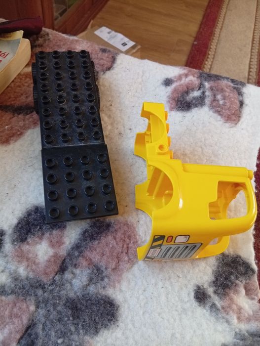 Elementy konstrukcyjne klocki LEGO auto ciężarowe