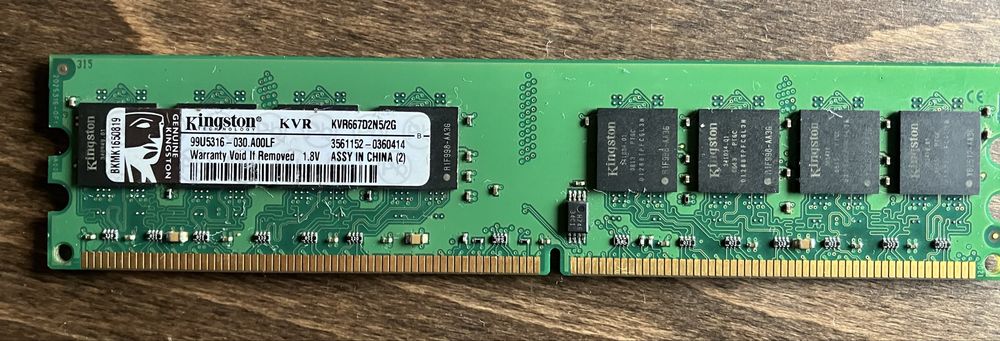 Módulo 2GB Kingston DDR2