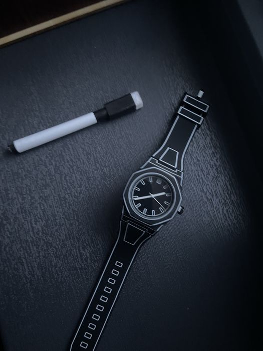 Годинники PINTIME в стилі 2D стиль та витончиність