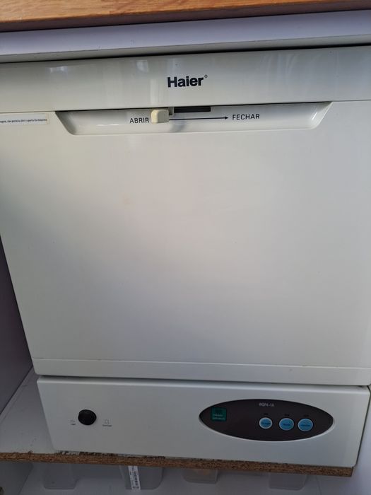 Maquina lavar loiça marca Haier, Modelo HDT18PA