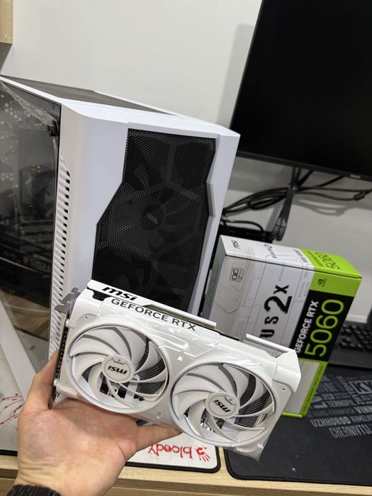 Компьютер Ігровий Ультра Білий Ryzen 7 +32гб ddr+m2 1 тб + RTX 5060