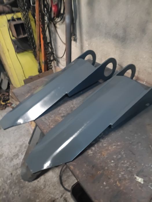 Osłona siłownika podpory Liebherr