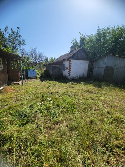 Продам будинок в мальовничому селі