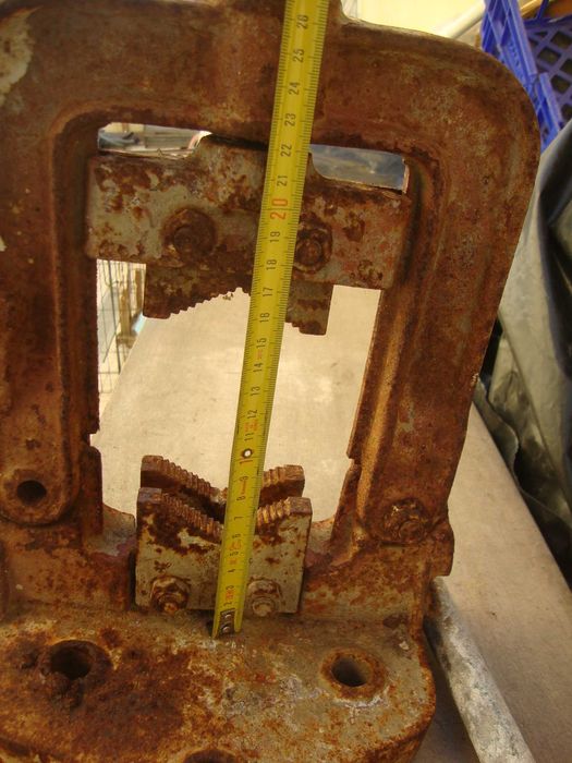 Used plumber's bench lathe, fully functional64750809075969122