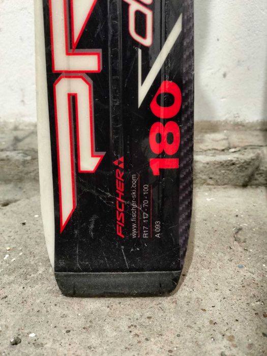 Narty: Fisher Progressor 9+, 180cm, r17. Wiązania: Fisher RXZ13