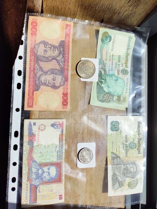 Coleção moedas e notas