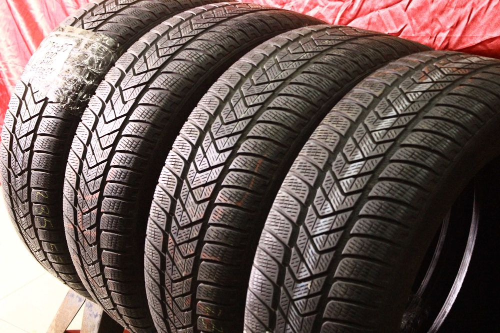 235-60-R18 PIRELLI SCORPION комплект 4штуки зимней резины Germany 2023