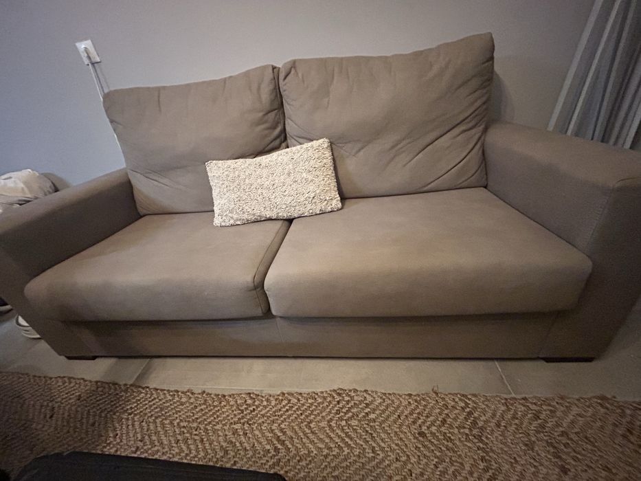 Sofá 3 lugares como novo