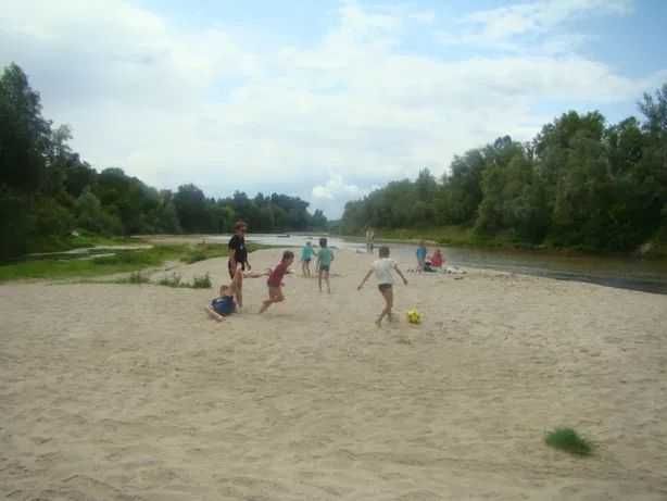 Оренда котеджу в шикарному місці на Десні подобово!!!