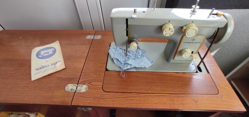 Машина швейна Чайка 142М