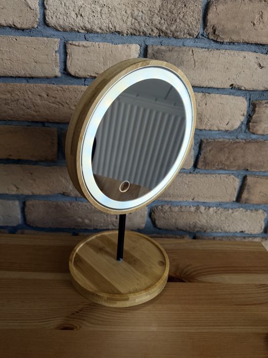 Lustro stojące bambusowe LED 3 tryby na USB
