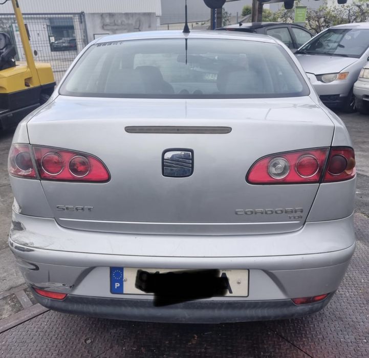 SEAT CORDOBA 1.4 TDI 6L DE 2003 DISPONÍVEL PARA PEÇAS FAROLINS