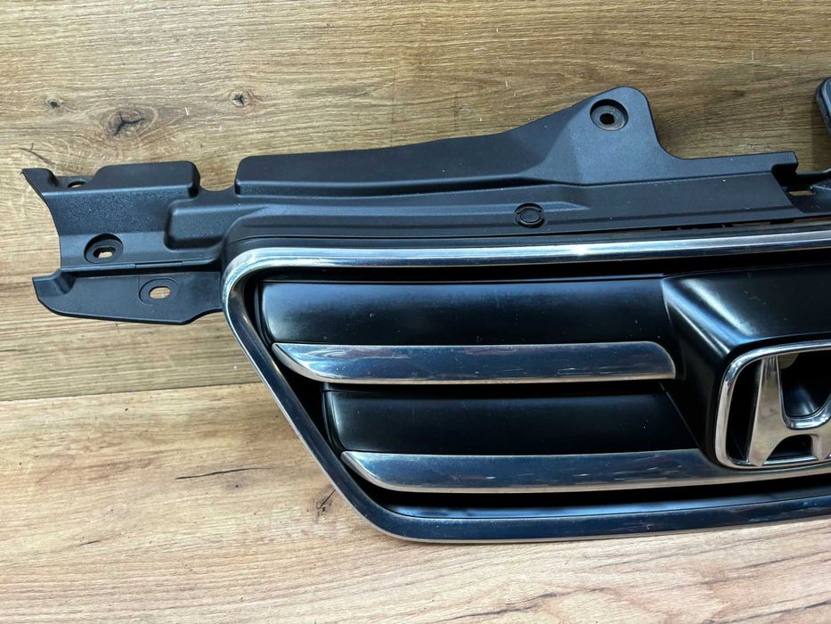 Grill atrapa zderzaka Honda Cr v Crv II lift