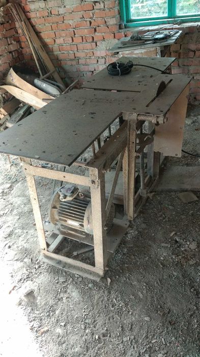 Продам станок деревообробний циркулярно-фуговальний