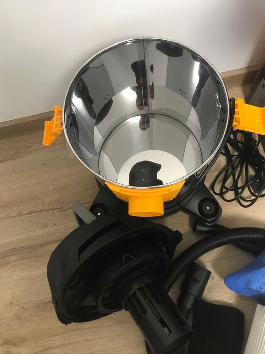 Пилосос для вологого та сухого прибирання Titan TTB775VAC 1400 Вт 20 л