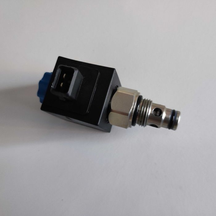 elektrozawór fermec 760 mf860 elektrozawór pompy hydraulicznej
