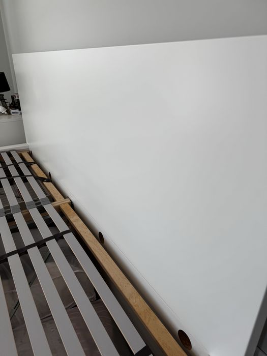Cama Malm 180x200cm c/ 4 gavetoes
