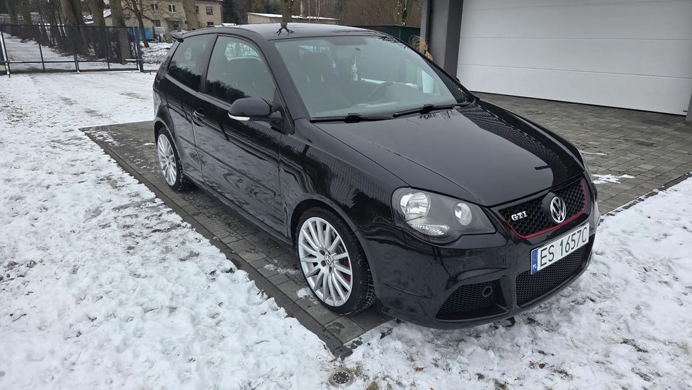 Volkswagen Polo 1.8T CUP edition
