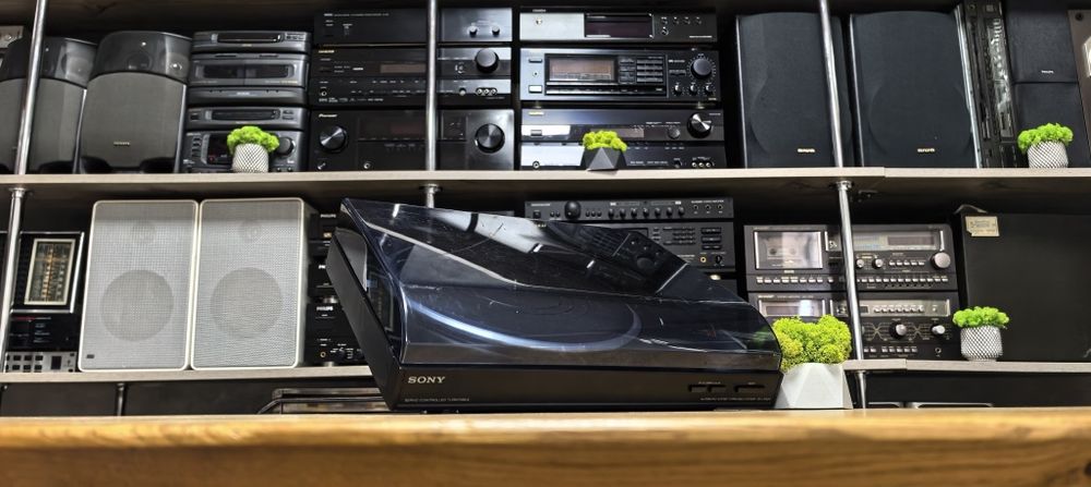 Вініловий програвач Sony PS-LX150
