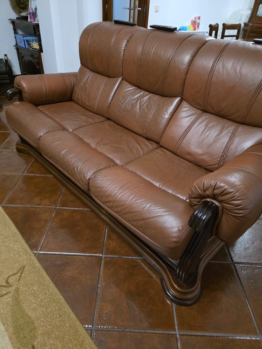 Sofas em pele - 1 sofa 3 lugares + 2 individuais