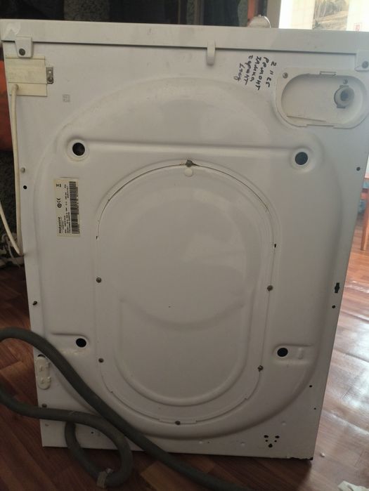 Продам на запчастини Пральну машину Ariston AQS73F 09 EU