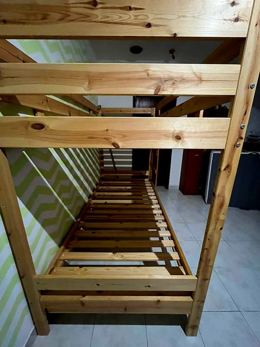 Cama beliche Mydal da IKEA