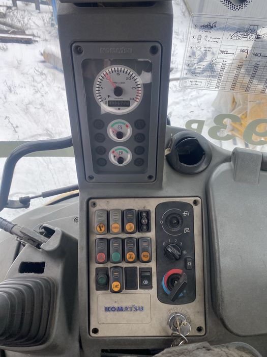 Продажа экскаватор погрузчик komatsu wb 93r5