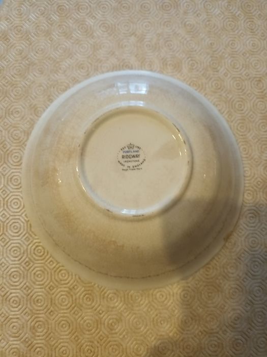 Saladeira em louça Inglesa