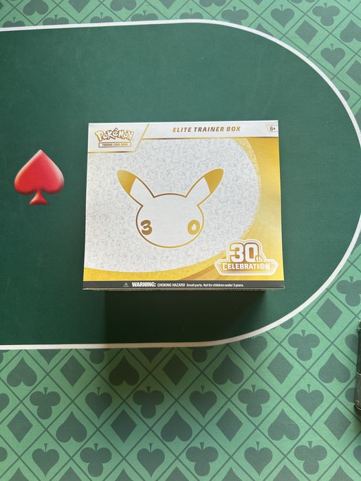 Pokemon 30 Anos Elite Trainer Box