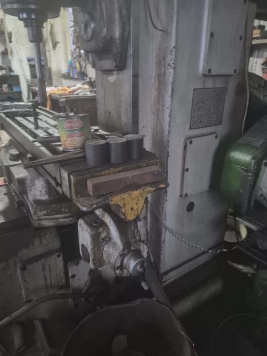 Frezarka uniwersalna Stanko 6P81