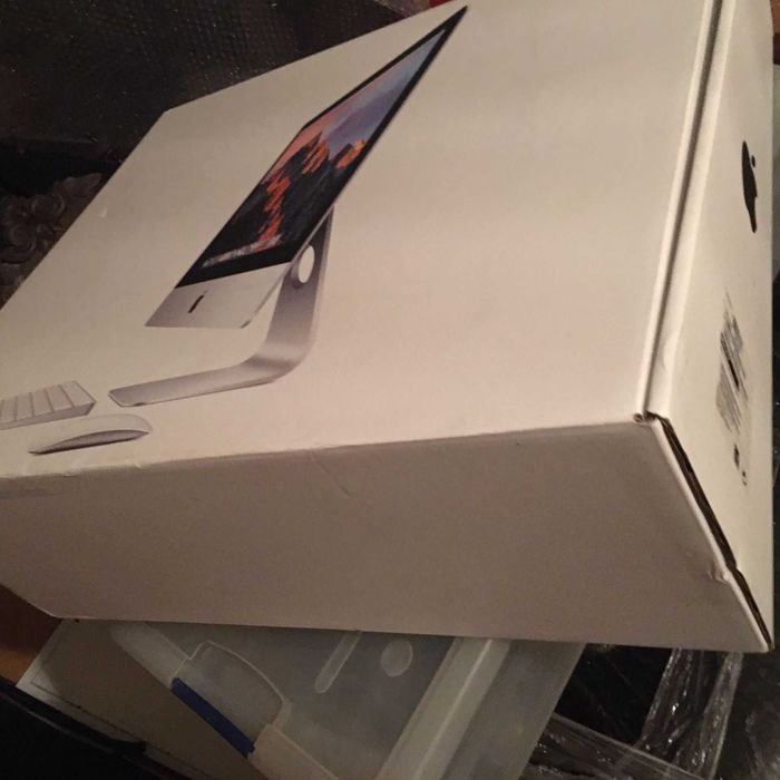 Caixa Original de um Apple, iMac, 21.5 Polegadas444169849081047040