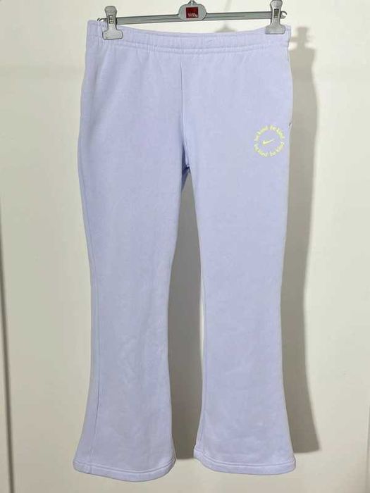 Nike liliowe spodnie dresowe damskie