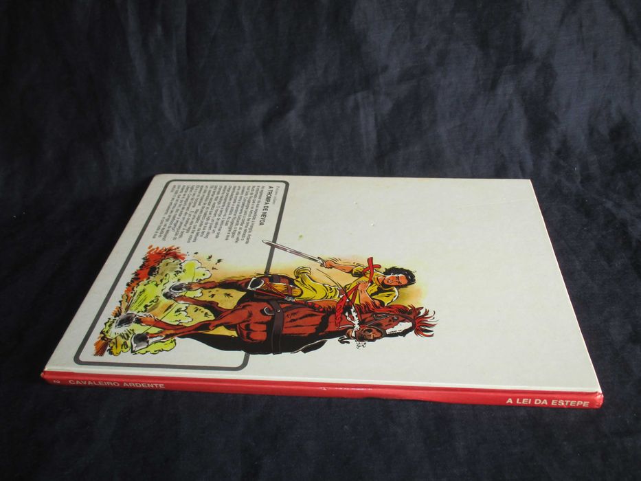 Livro BD Cavaleiro Ardente A Lei da Estepe Verbo