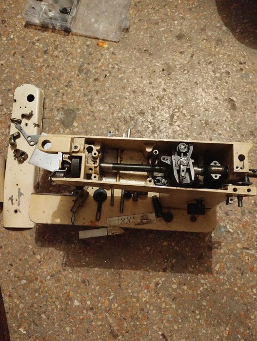 Запчасти швейной машинки