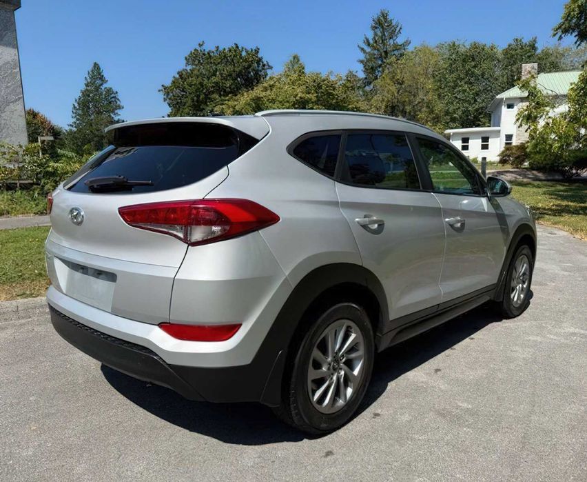 Hyundai Tucson      2016