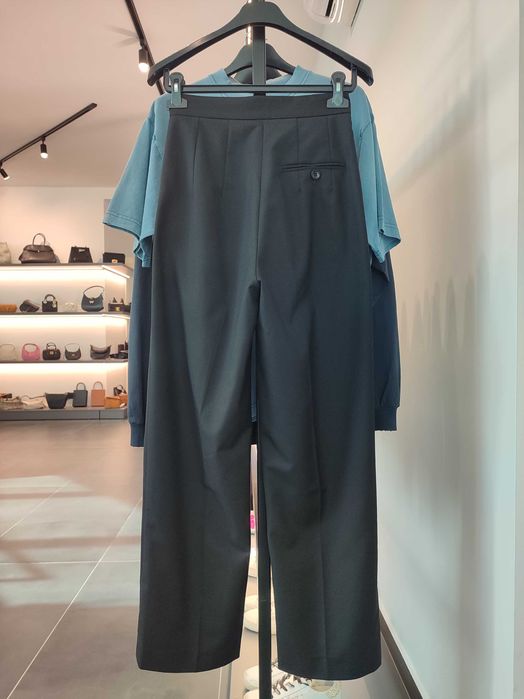 Брюки The Row Marcellita Pant in Virgin Wool Black