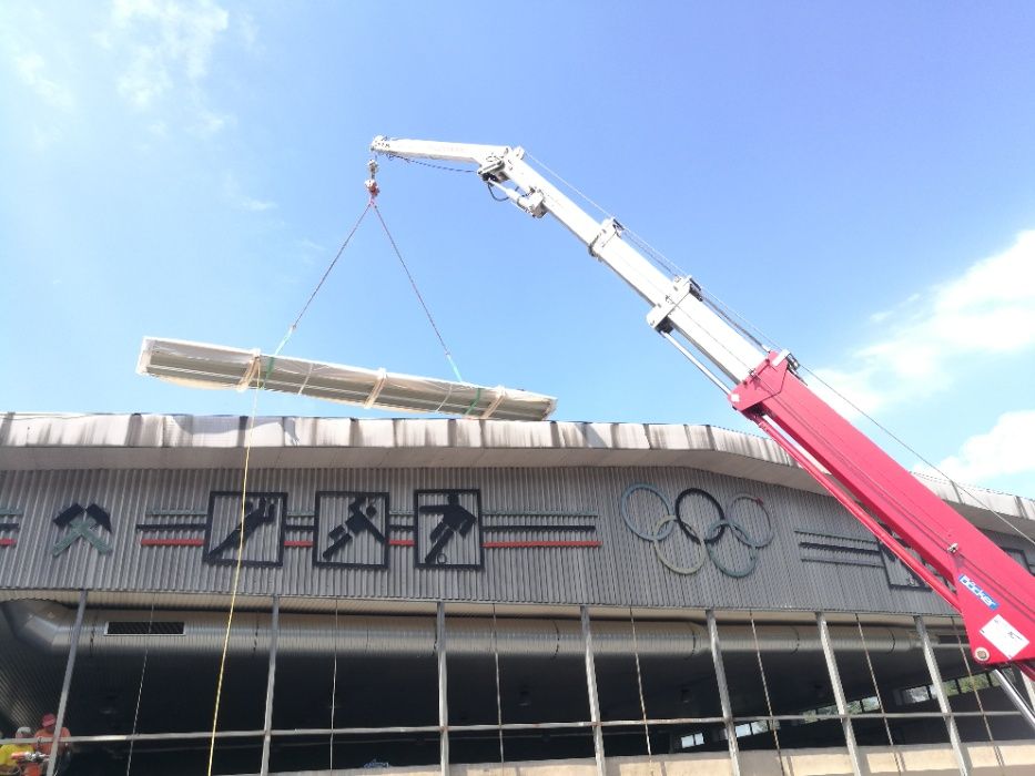 Usługi Wynajem dźwig HDS Żuraw dekarski Dach zwyżka podnośnik