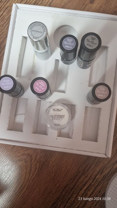NeoNail zestaw do hybryd Smart Set Premium z dodatkami, lakiery