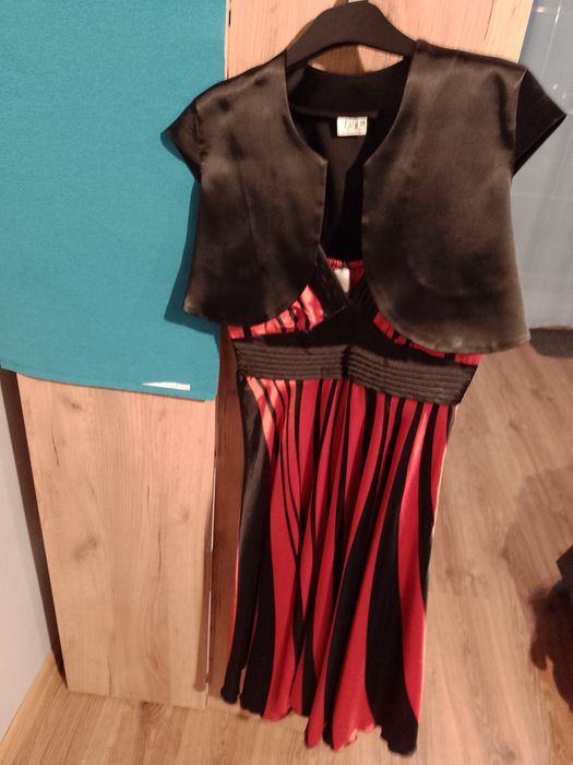 Sukienka z bolerkiem r 36