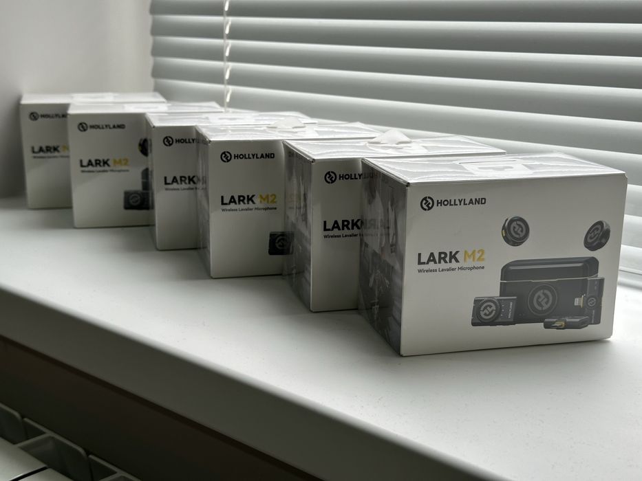 Hollyland Lark M2 mini Combo запаковані з пломбами