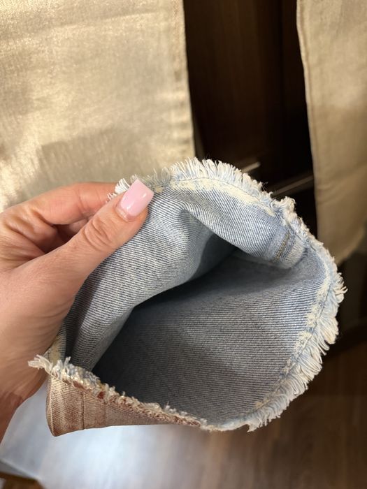 Продам джинсы Pinko